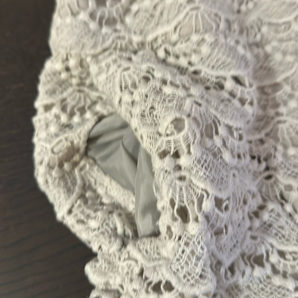 Express Size 4 White Cotton-Print High-Waist Side-Zip shorts With Pockets - Picture 5 of 10